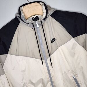 Nike Sportswear Full-Zip Hoodie Windbreaker Jacket  Black AR2209-100 Size L READ
